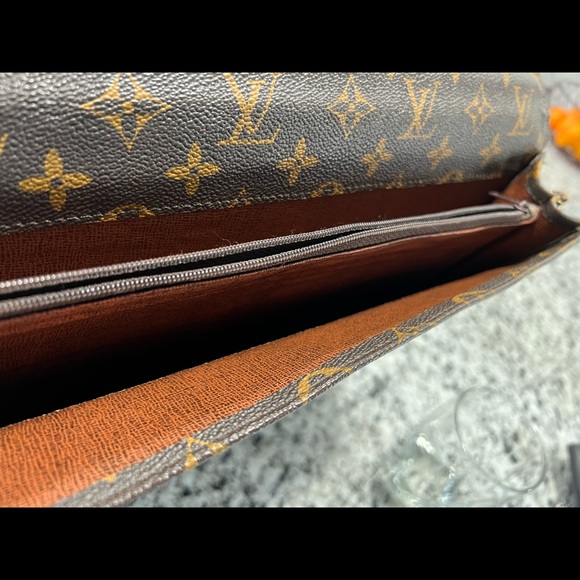 Vintage Louis Vuitton Briefcase - Picture 3 of 4